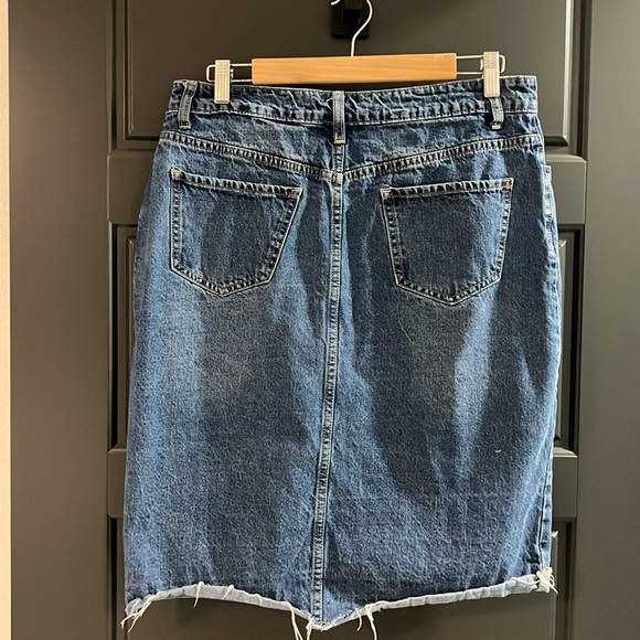 “Haven” Main Street Exchange denim skirt - Picture 2 of 2